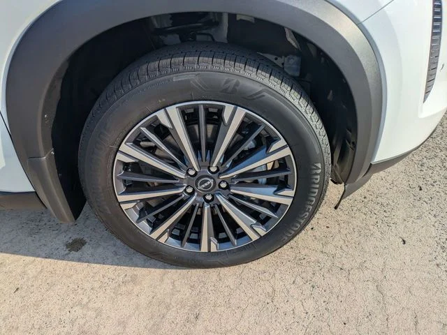 New 2026 Everest White Pearl TriCoat Nissan Platinum image 11