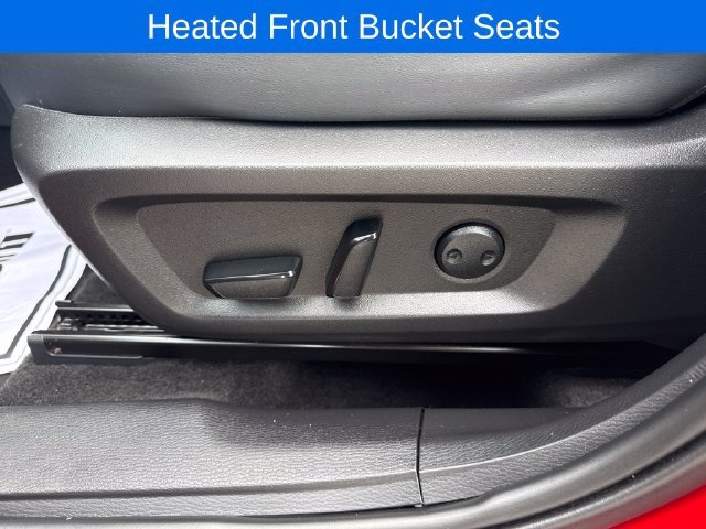 Used 2025  Mitsubishi SE image 15