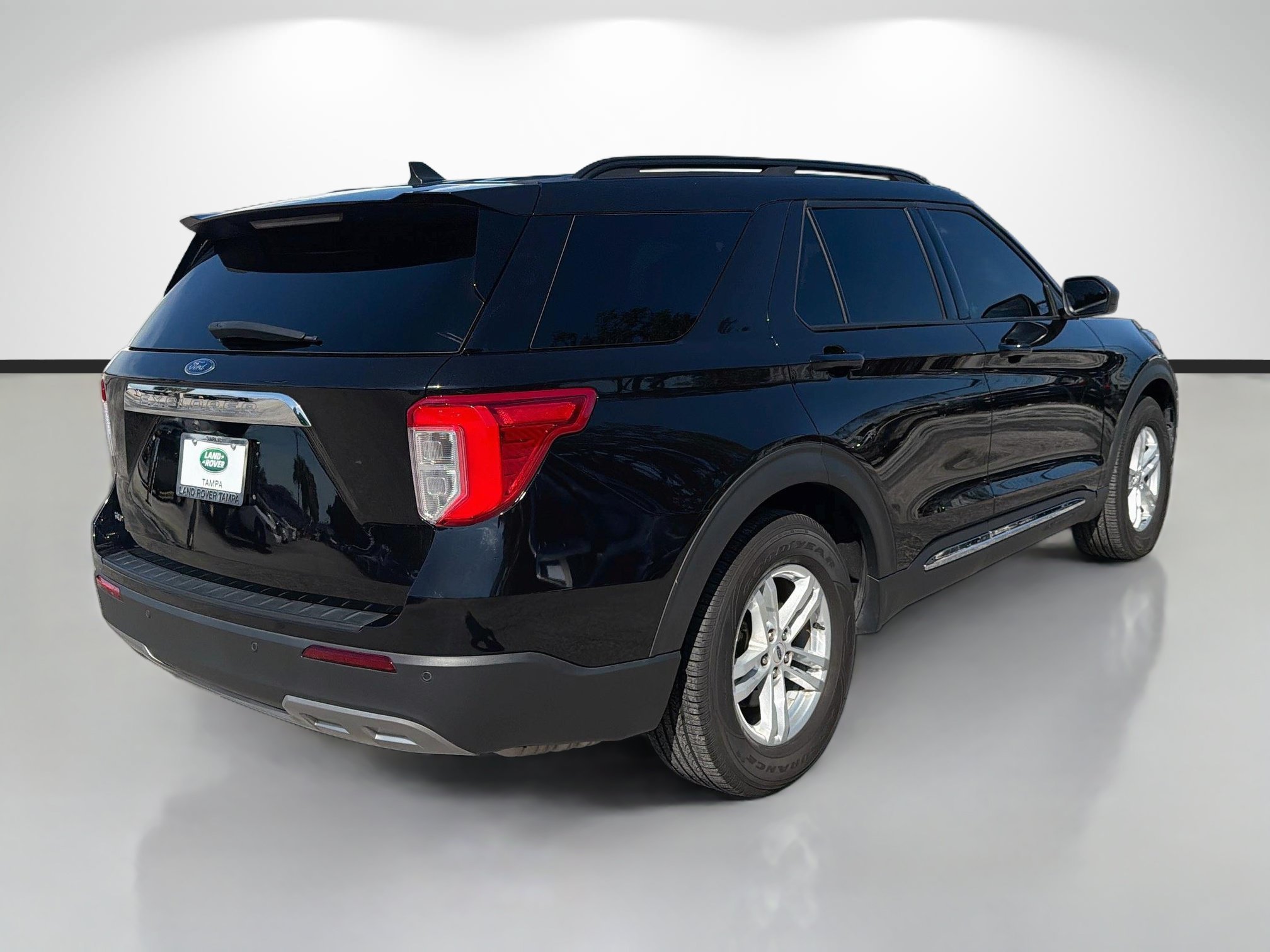 Used 2023 Black Metallic Ford XLT image 5