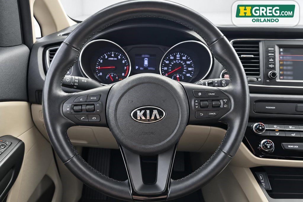 Used 2020 Silky Silver Kia EX image 10