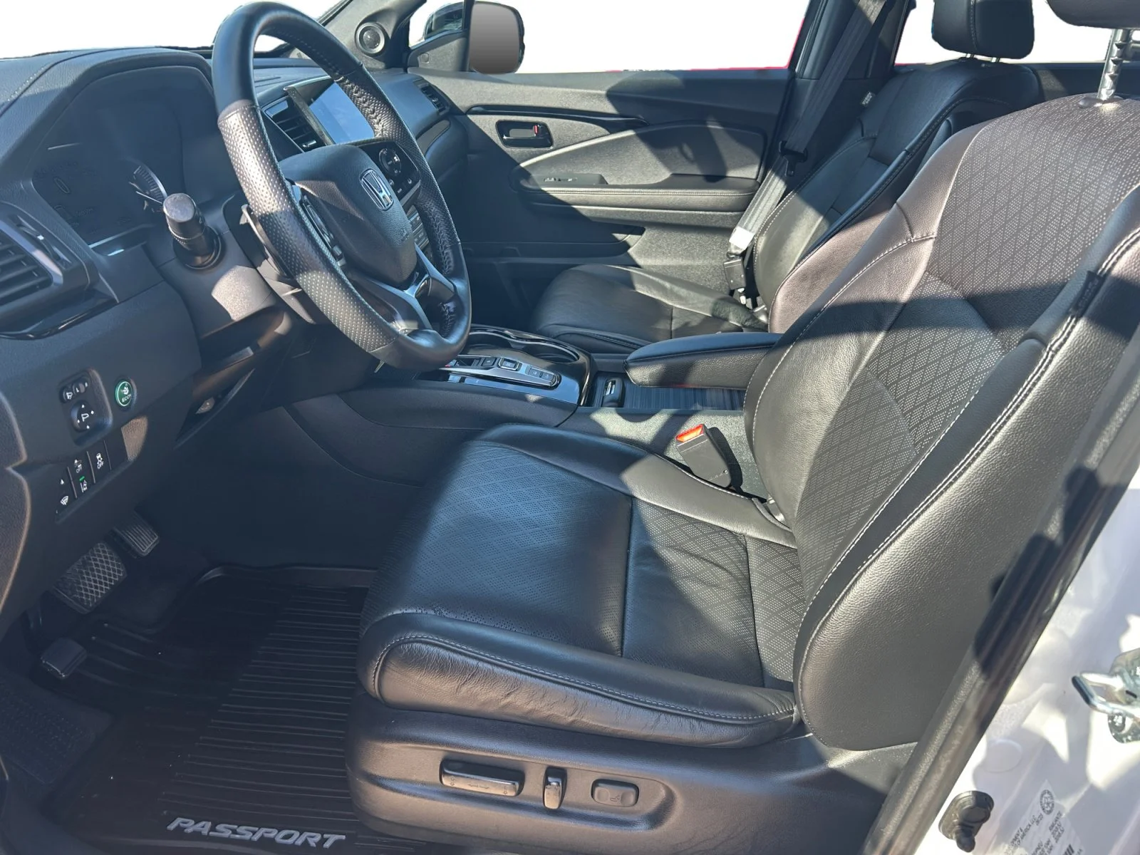 Used 2023 White Honda TOURING AWD image 14