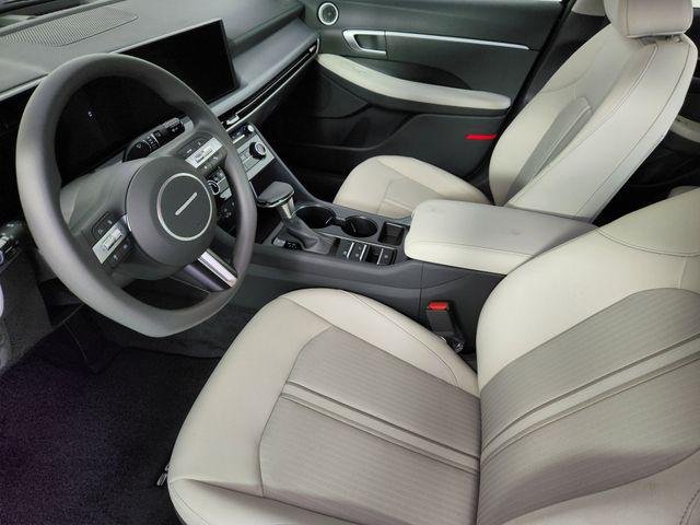 New 2026 Gray Hyundai SE image 13
