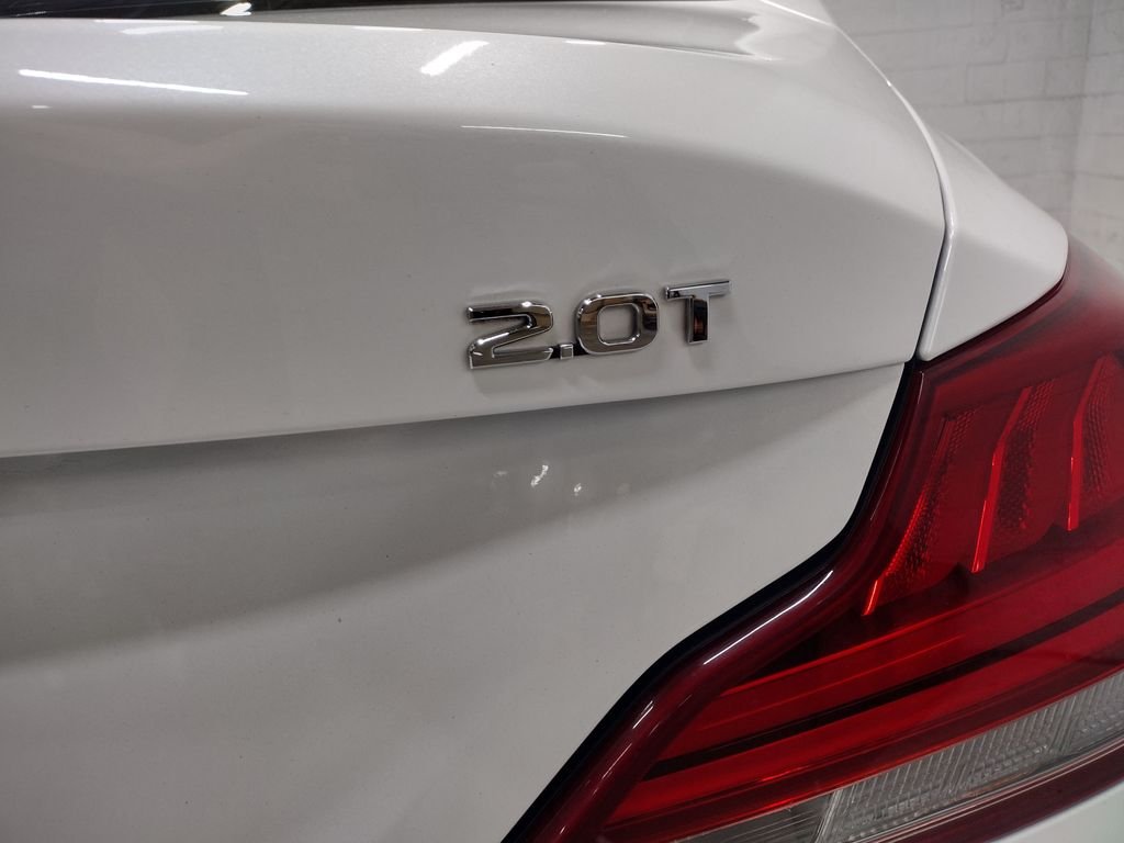 Used 2020 White Genesis 2.0T image 15
