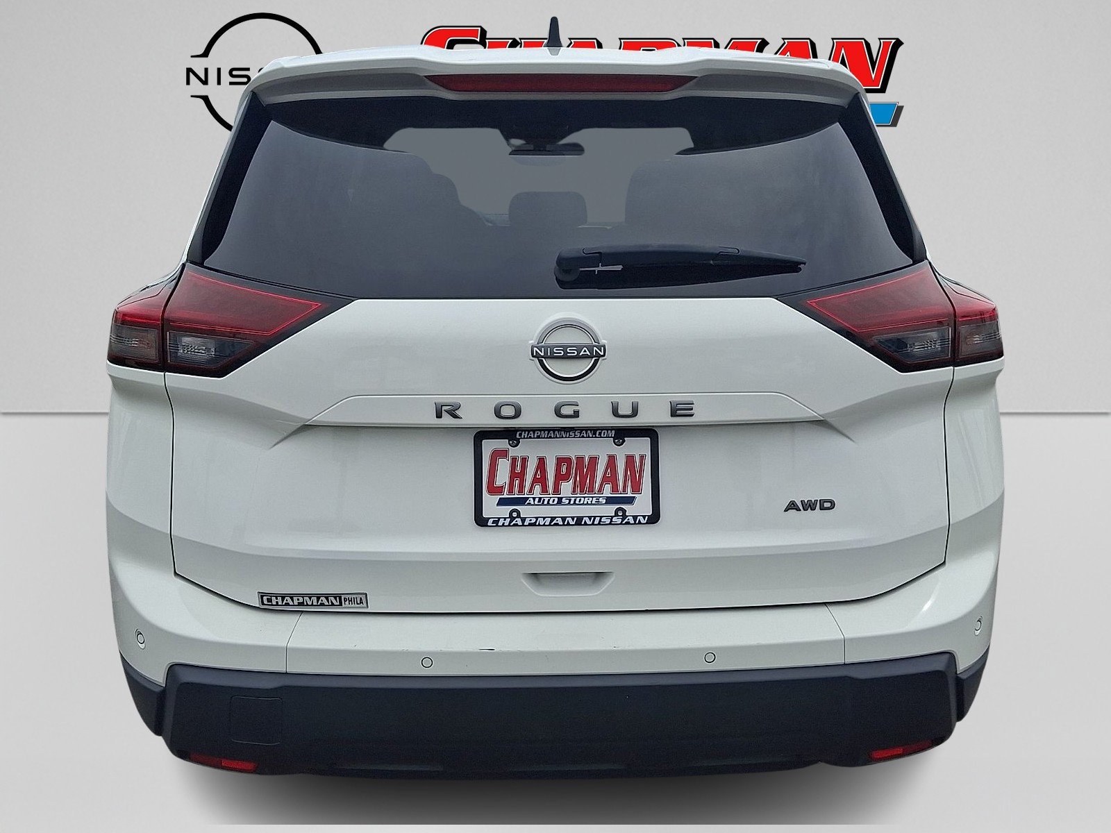 Used 2024 Glacier White Nissan S image 5