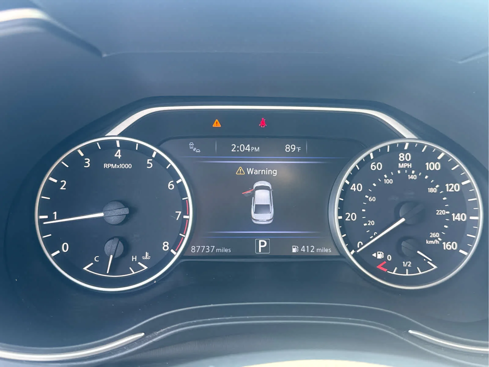 Used 2017 Brilliant Silver Nissan SR image 16