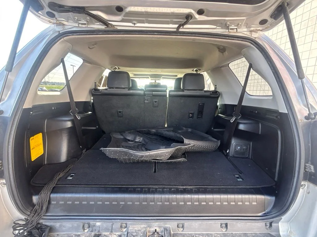 Used 2016 Silver Toyota SR5 Premium image 30