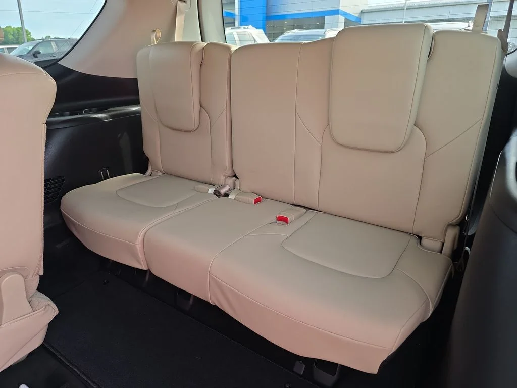 Used 2023 White Nissan SL image 15