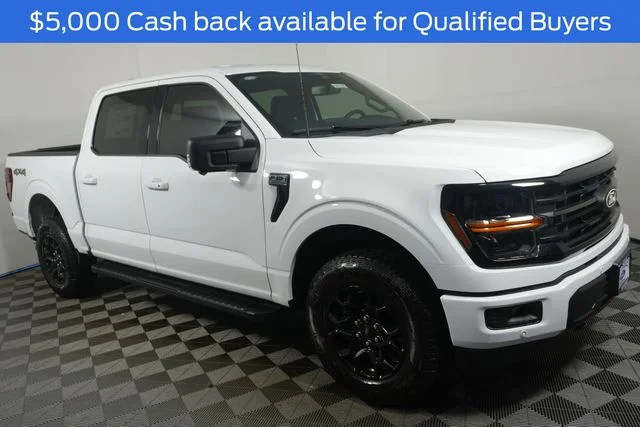 New 2026 Oxford White Ford XLT image 2