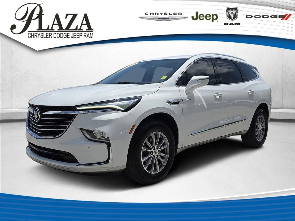 2023 Buick Enclave Essence's photo