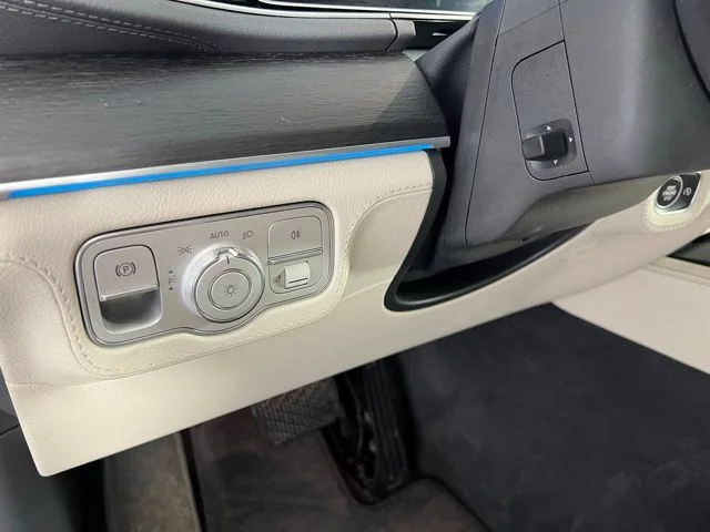 Used 2020 Silver Mercedes-Benz GLE 350 image 19