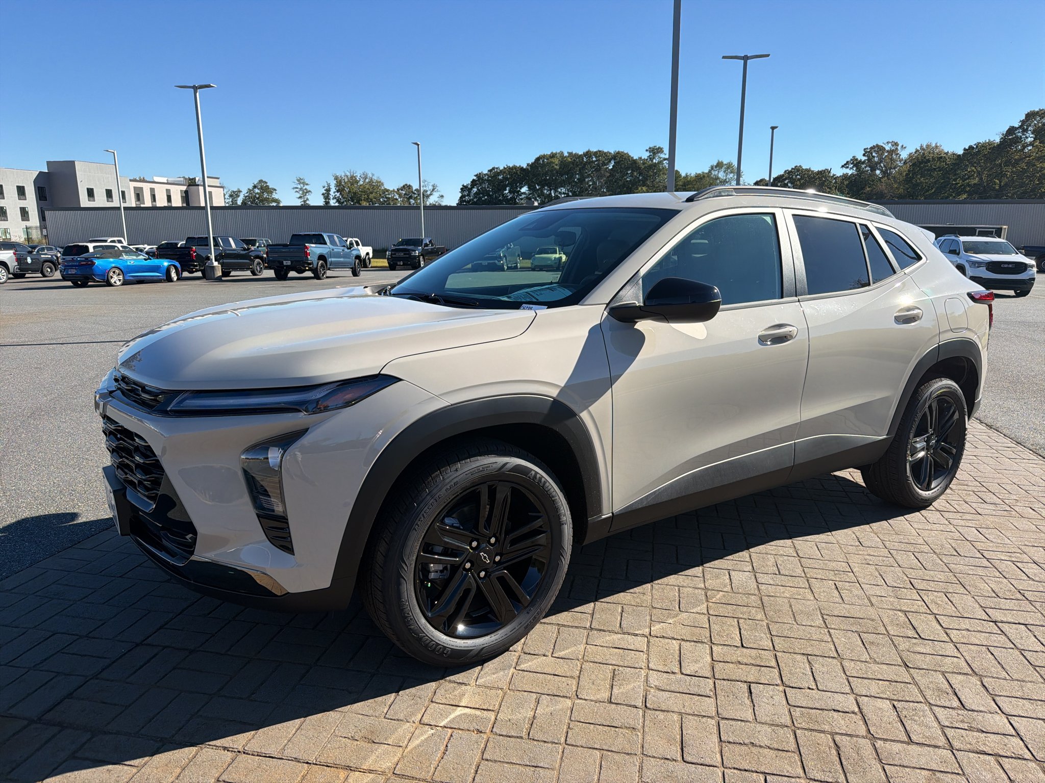New 2026 White Sands Chevrolet ACTIV image 3
