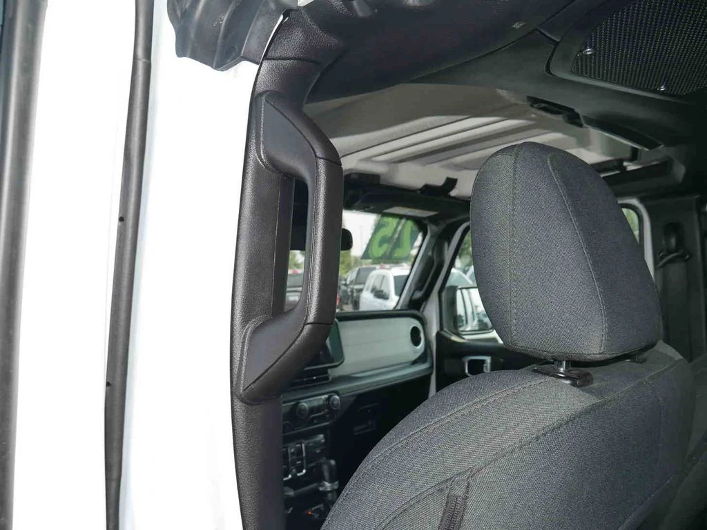 Certified Used 2025 White Jeep Sahara image 14