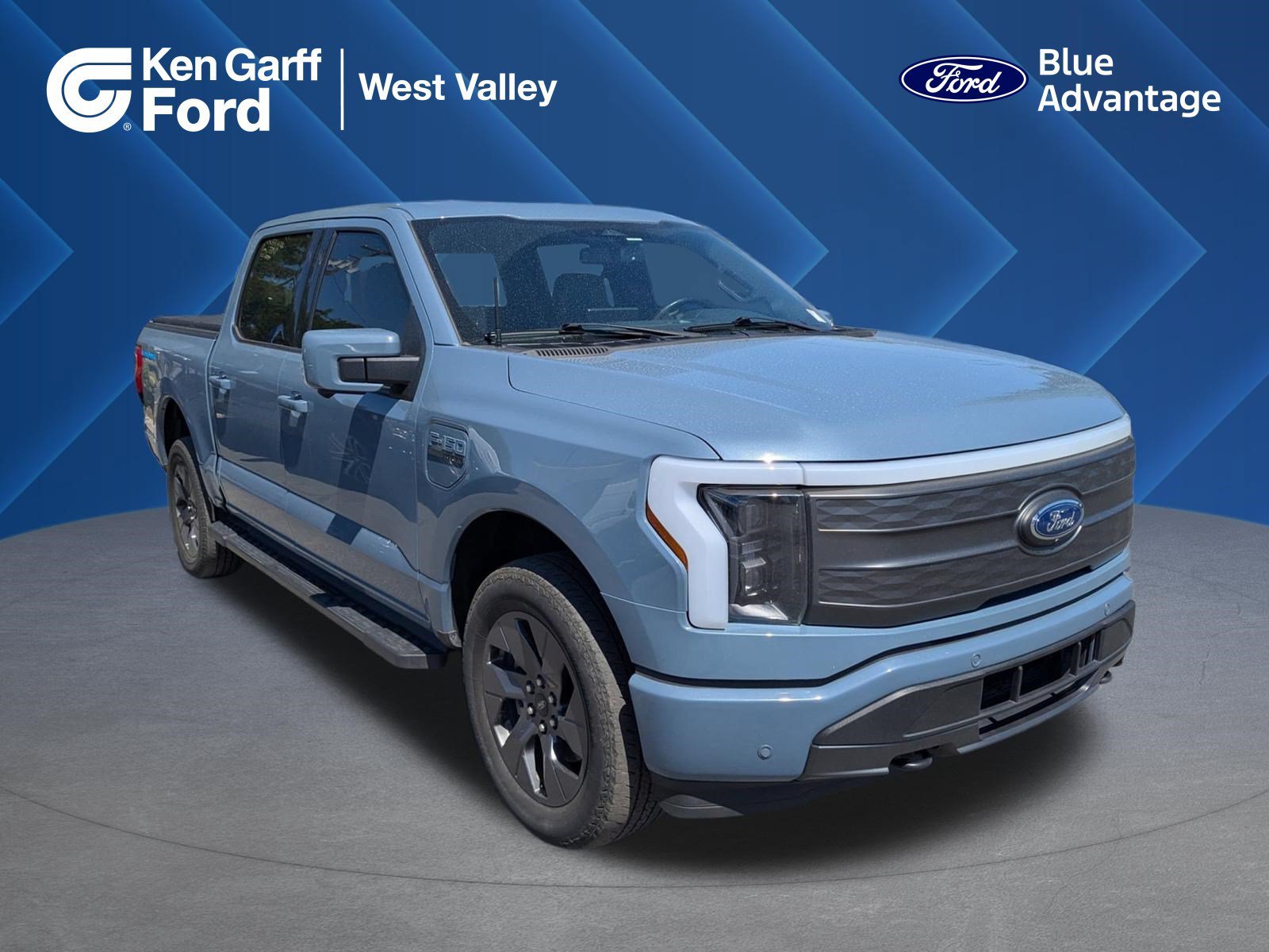 Used 2023 Azure Gray Metallic Ford LARIAT image 1