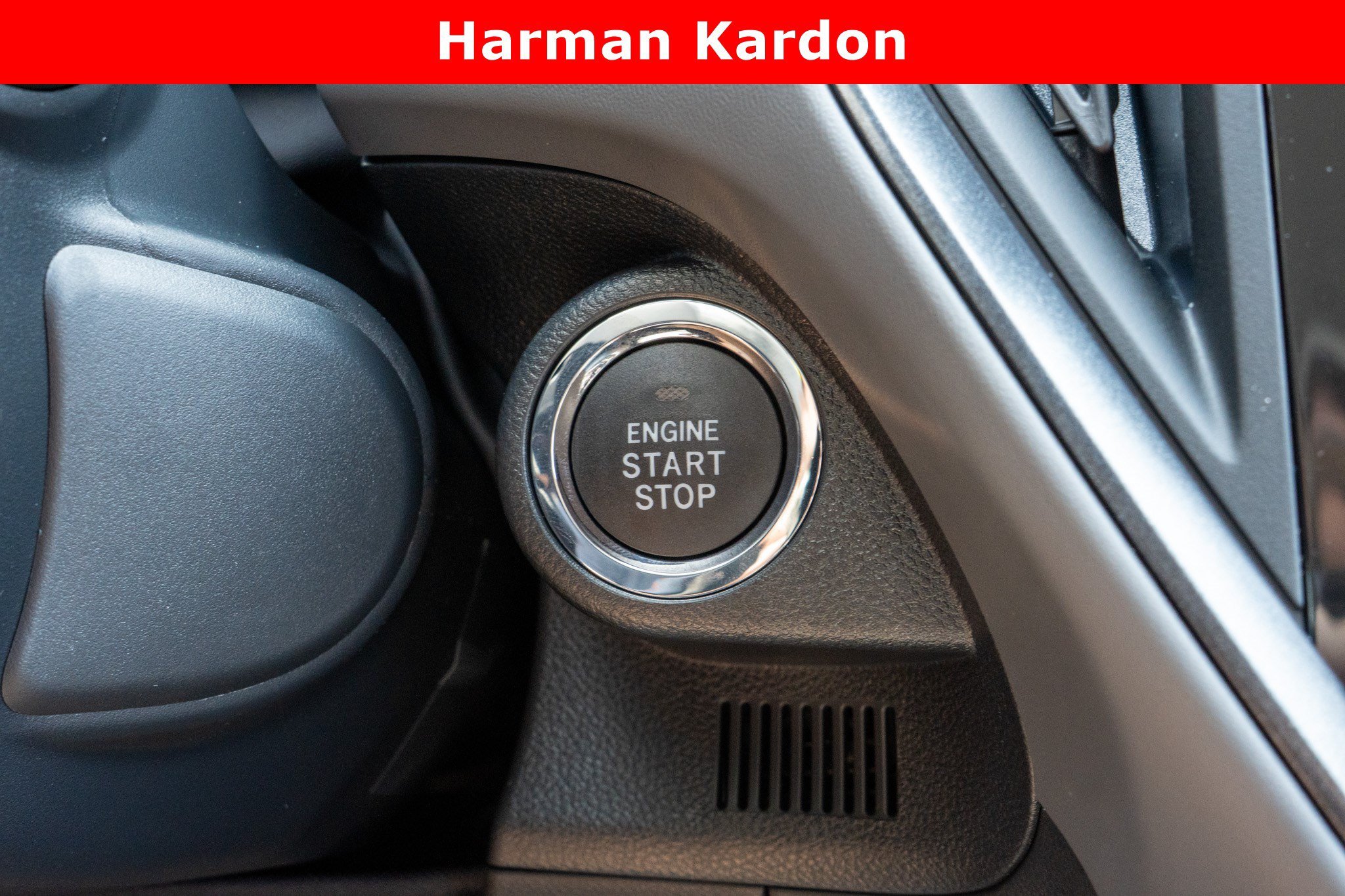 New 2026 LITHIUM RED PEARL Subaru Limited image 25