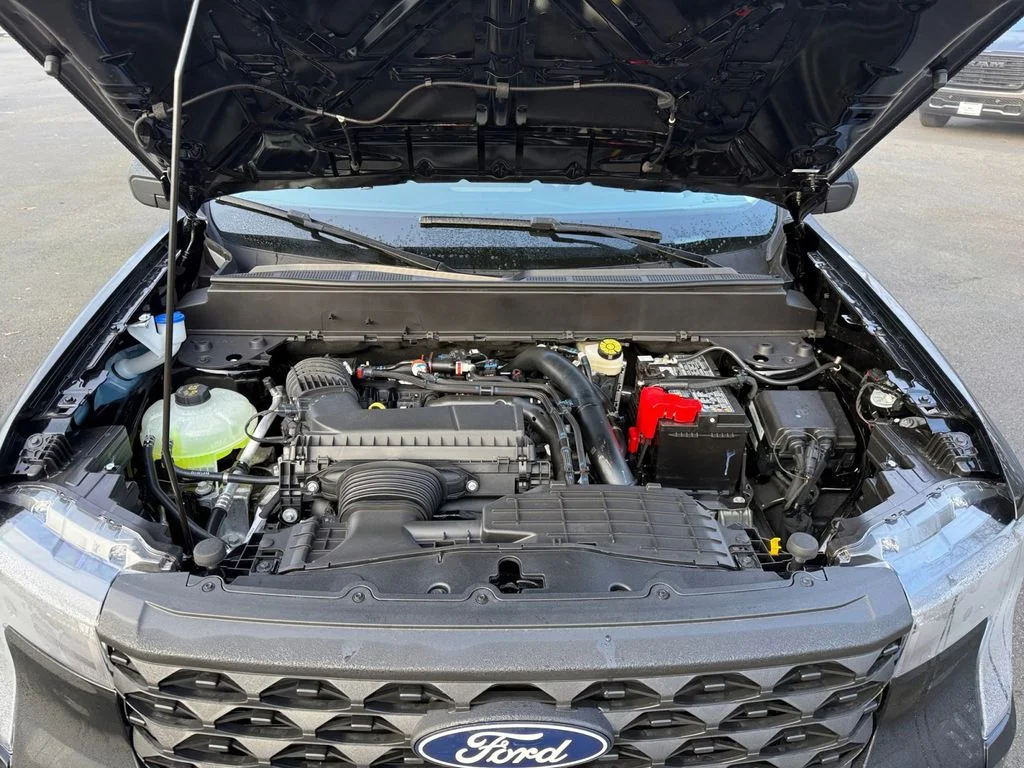 New 2026 Shadow Black Ford XLT image 8