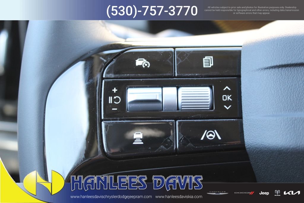 New 2026 Glacial White Pearl Kia LX image 27