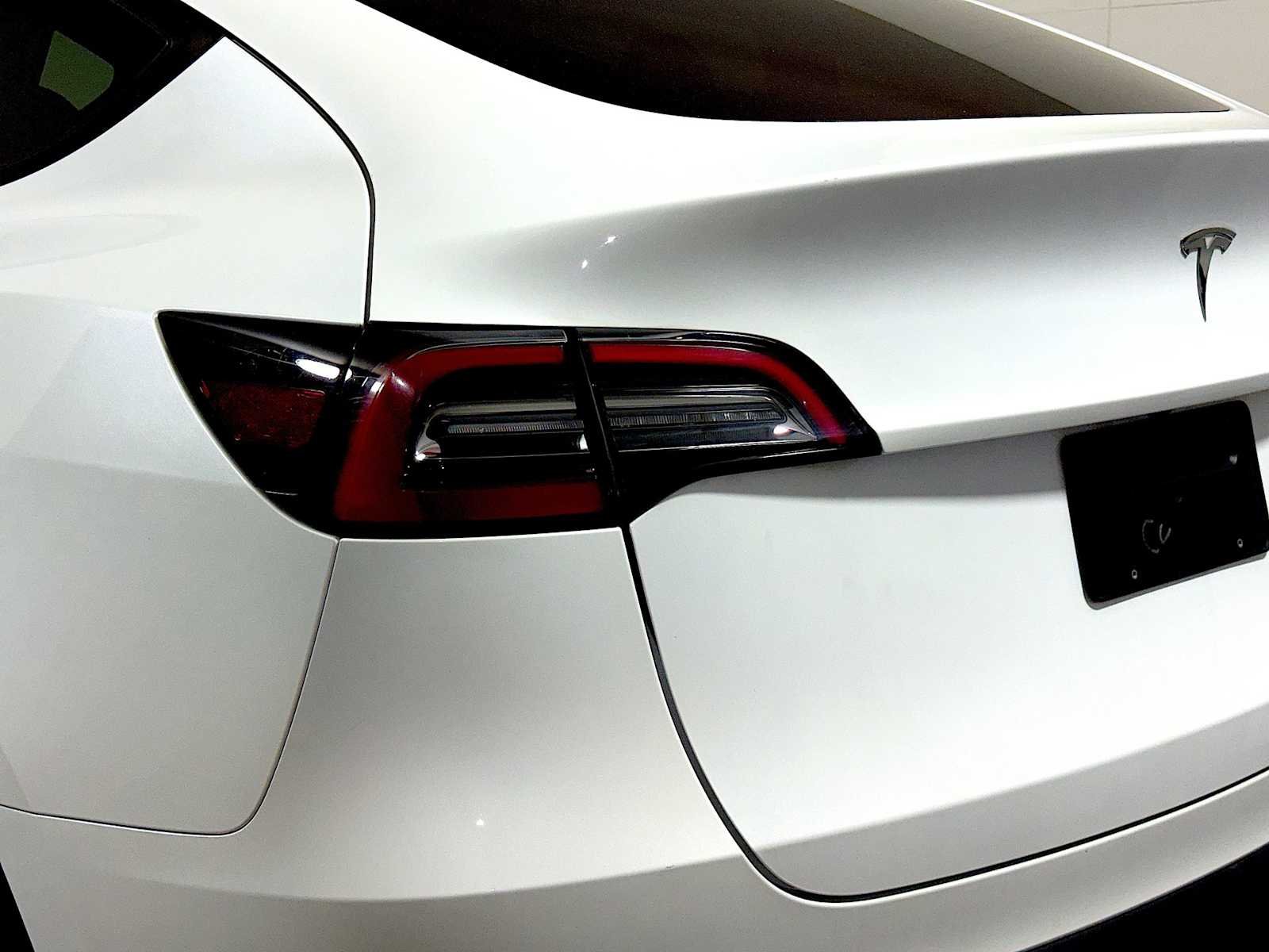 2023 Tesla Model Y Long Range - Photo 27