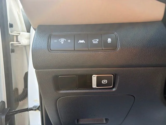 Used 2023 Gray Hyundai SEL image 23