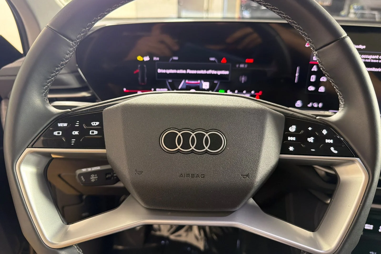 Used 2025 Mythos Black Metallic Audi Premium Plus 2.0 TFSI quattro image 22