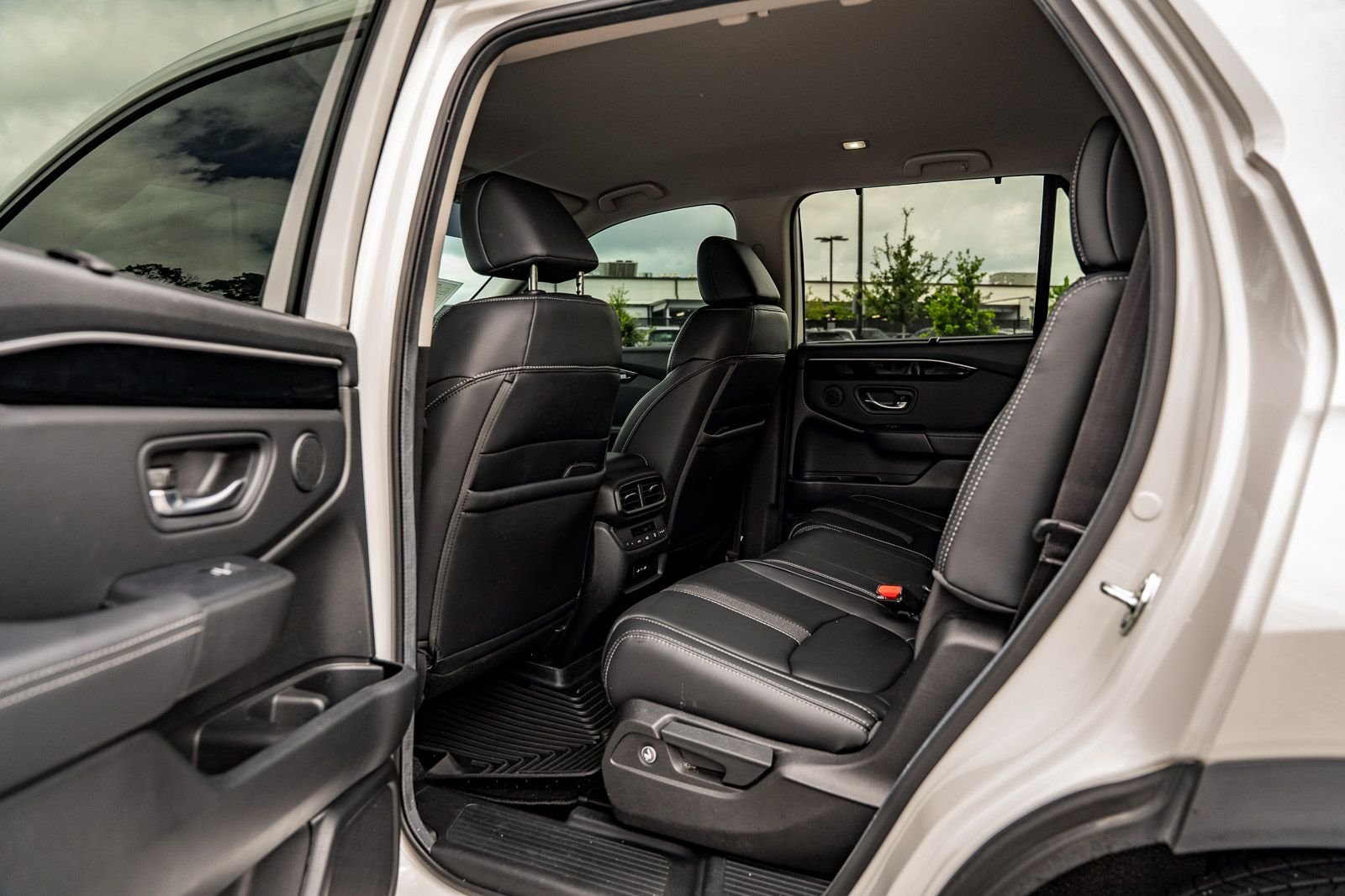 Used 2025  Honda EX-L image 17