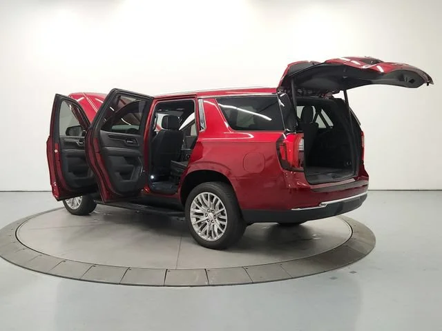 Used 2025 Volcanic Red Tintcoat GMC Elevation image 13