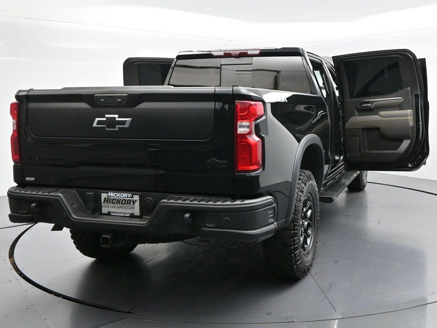 Used 2023 Black Chevrolet ZR2 image 43