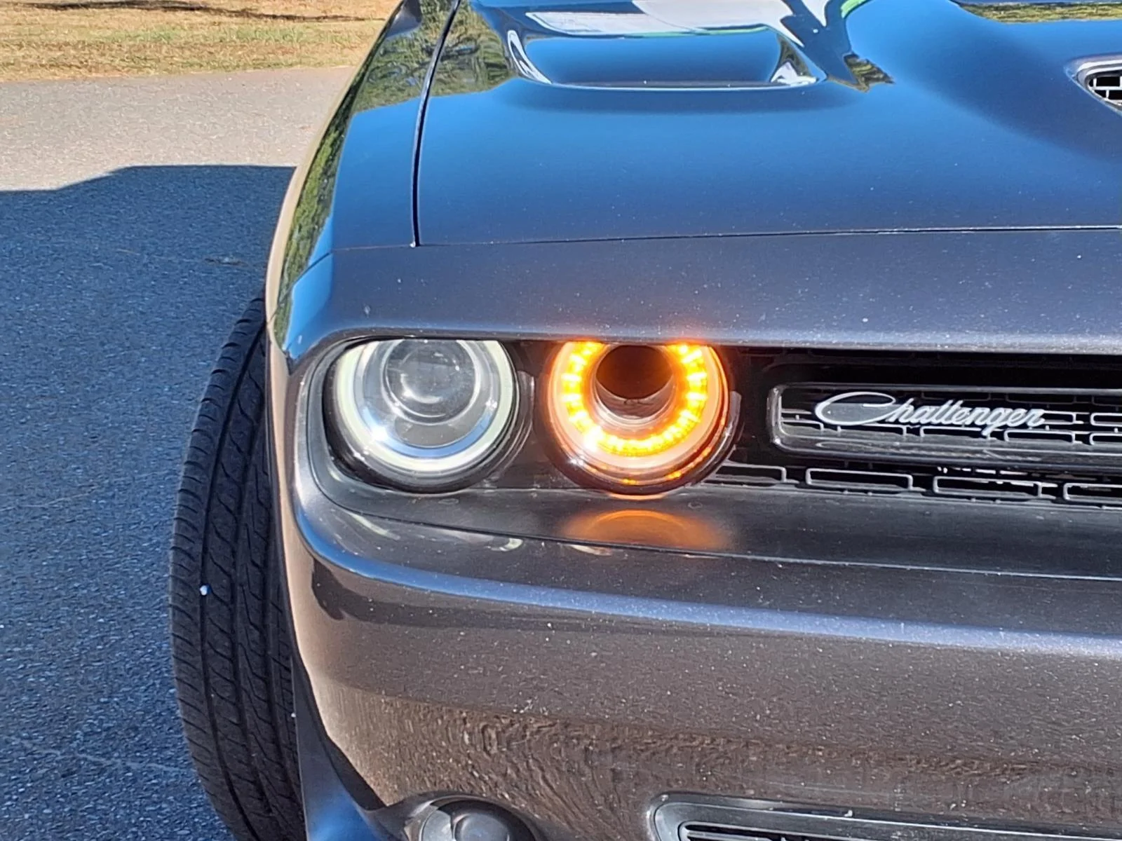 Used 2023 Granite Pearlcoat Dodge R/T Scat Pack image 14
