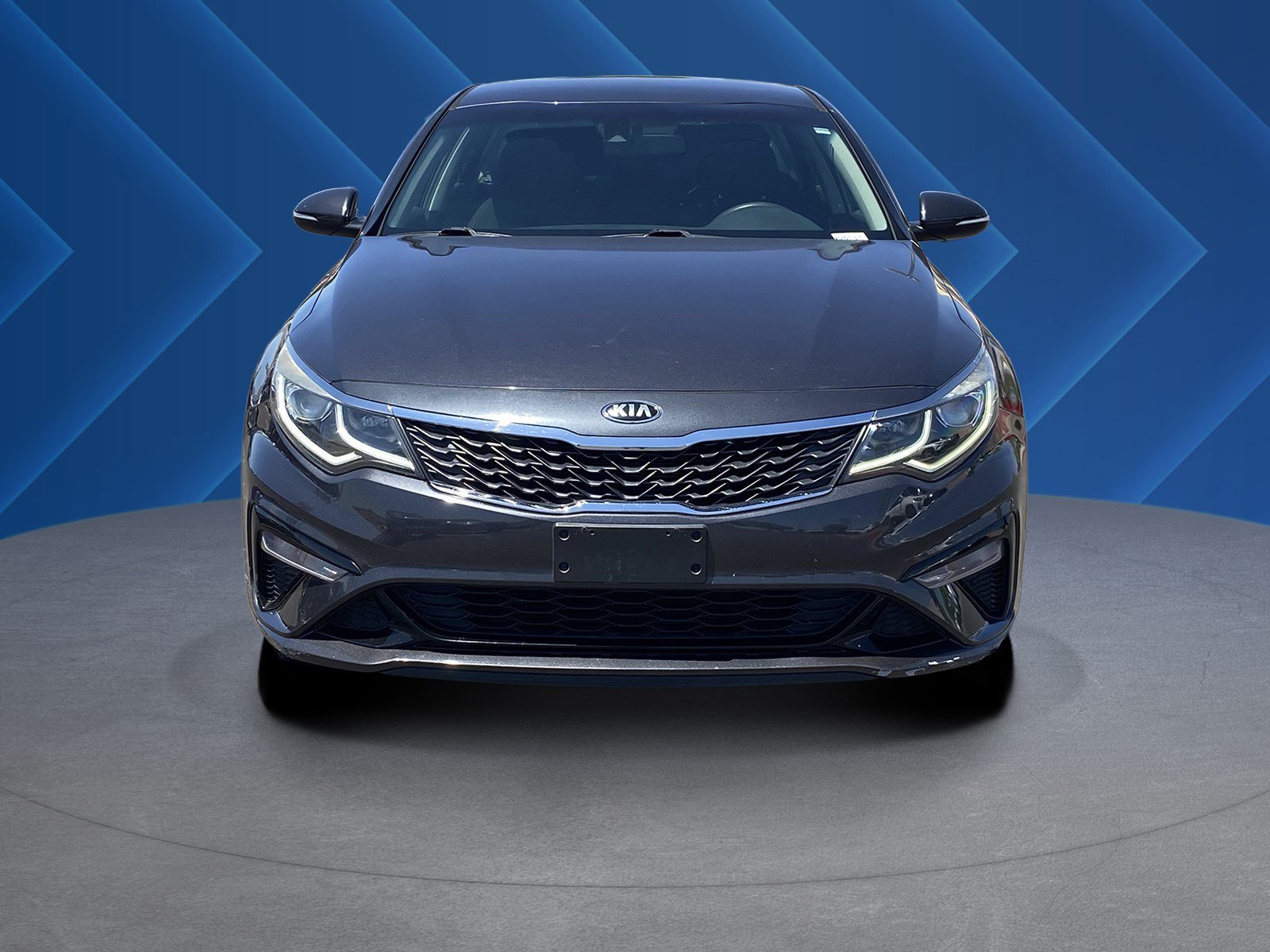 Used 2019 Platinum Graphite Kia LX image 9