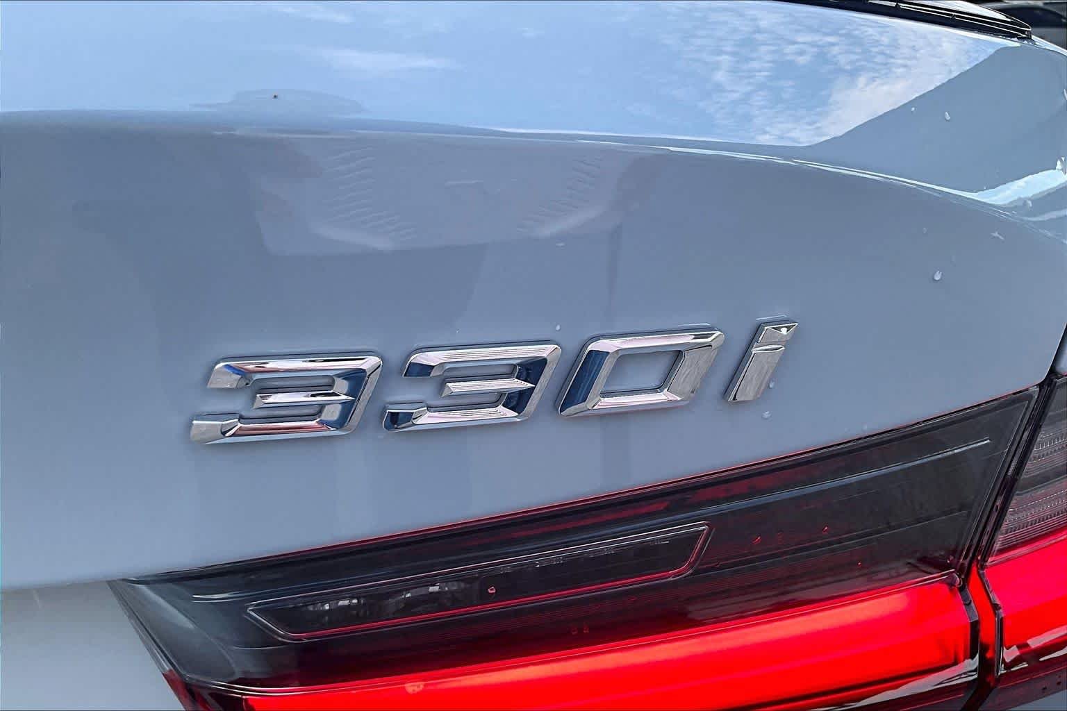 New 2026 Brooklyn Grey Metallic BMW 330i NA xDrive image 15