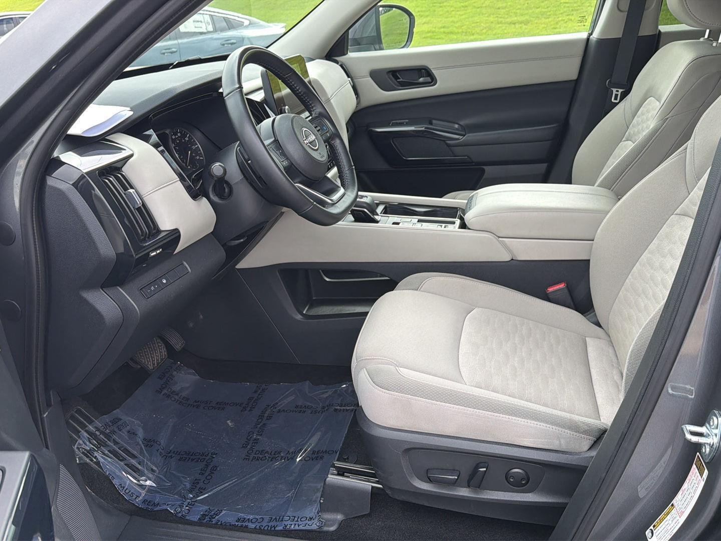 Used 2024 Gun Metallic Nissan SV image 10