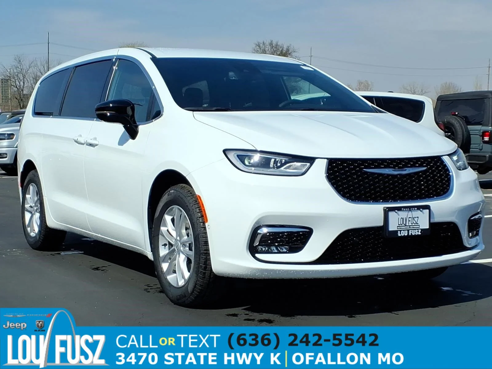 2026 Chrysler Pacifica Select AWD's photo