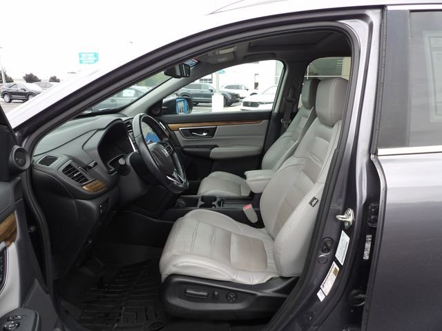 Certified Used 2017 Modern Steel Metallic Honda Touring image 18