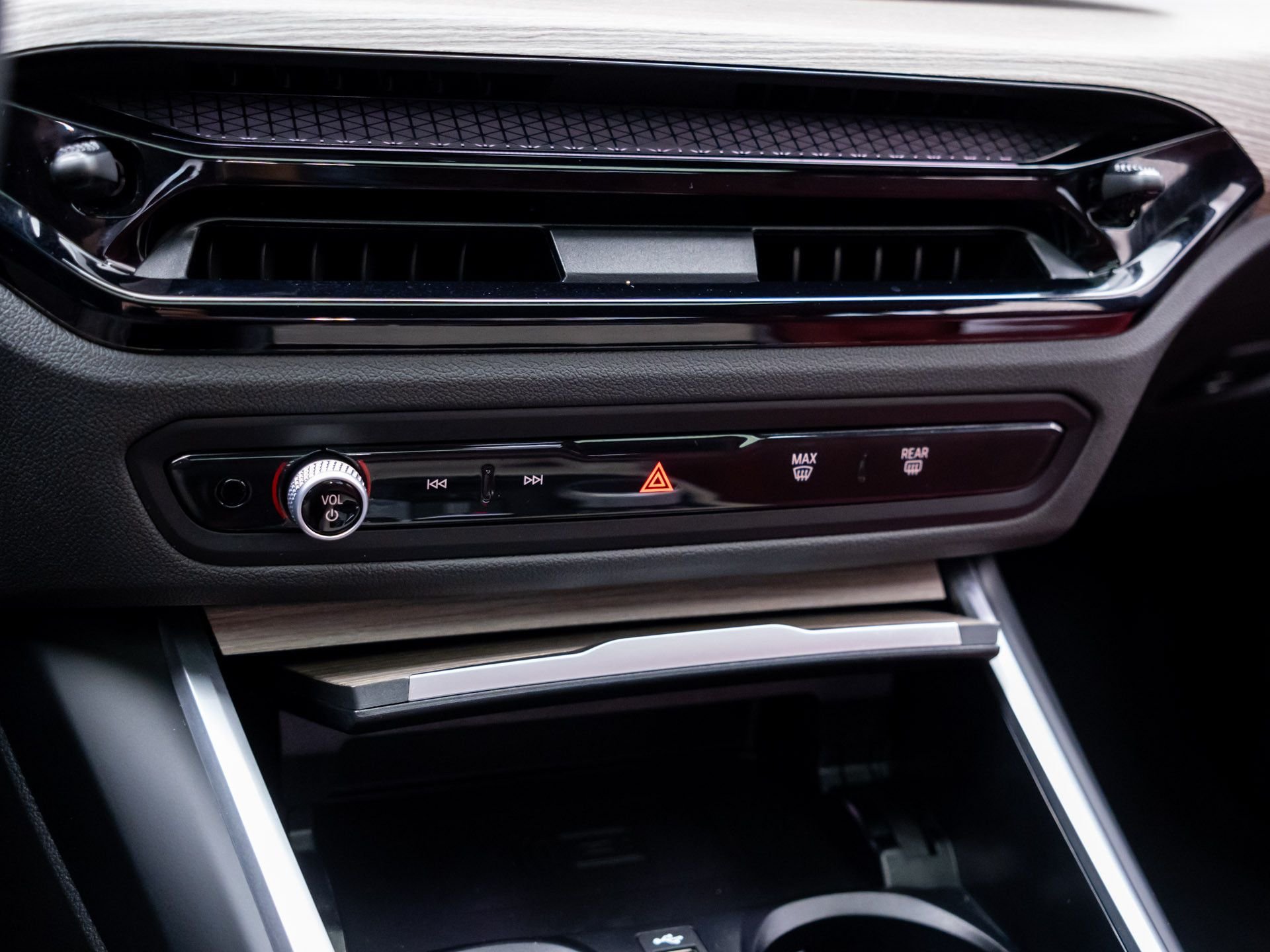 Certified Used 2025 Skyscraper Grey Metallic BMW 330i xDrive image 28