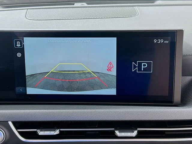 New 2026 White Hyundai SEL Sport image 15
