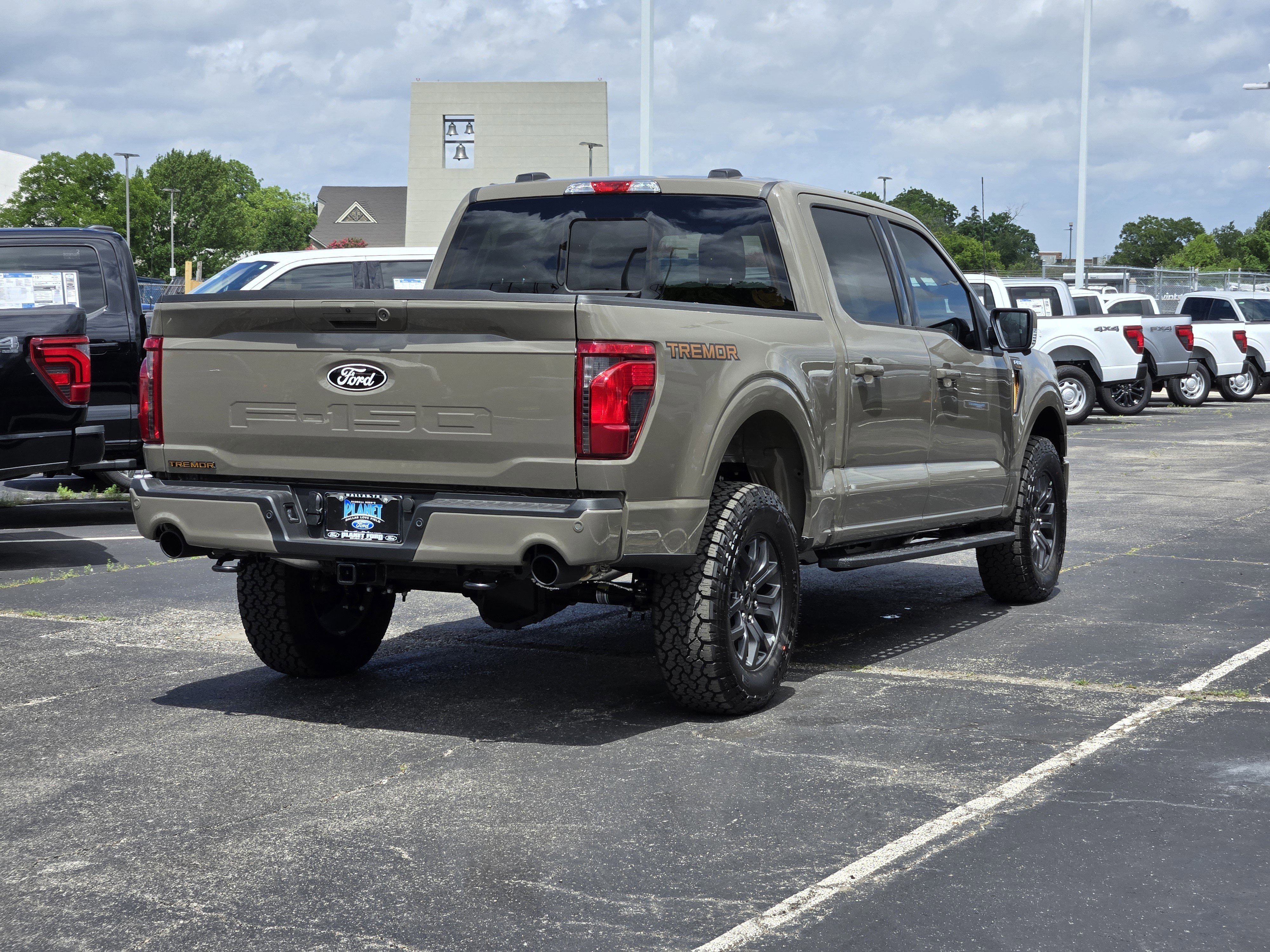New 2026 Marsh Gray Ford Tremor image 4