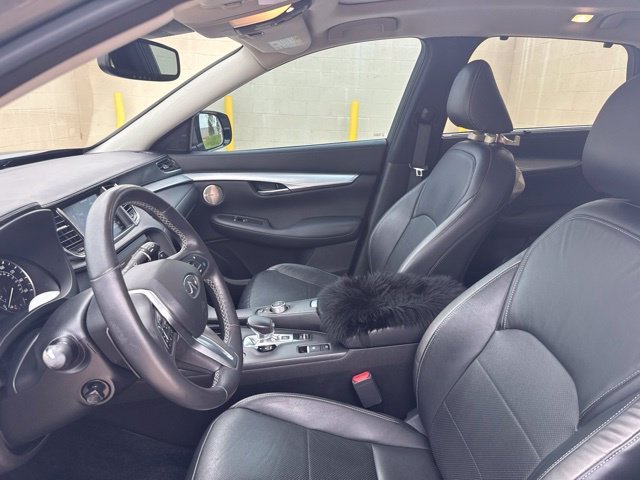 Used 2020 Gray INFINITI Sensory image 11