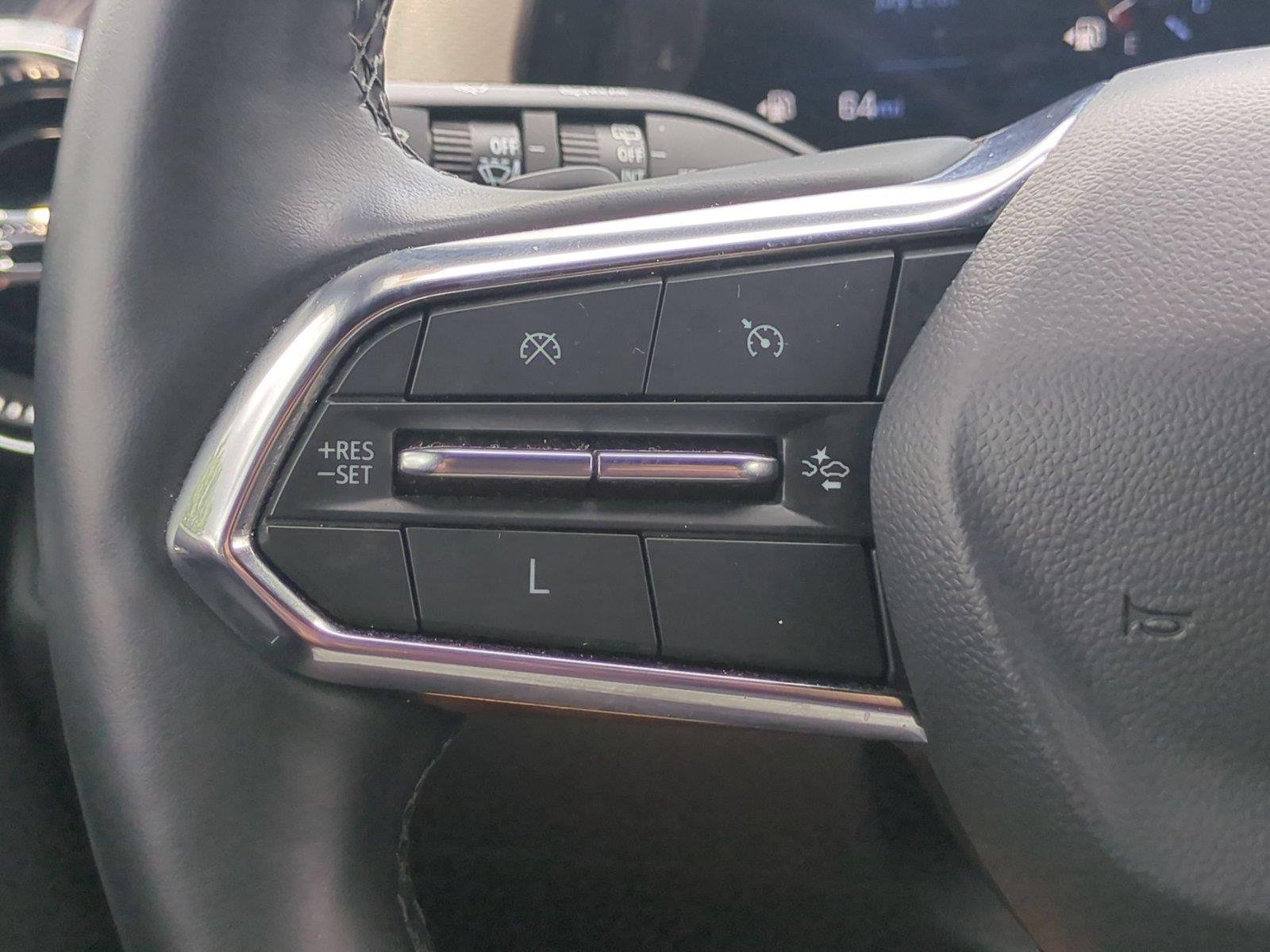 Used 2025 Summit White Chevrolet FWD LT image 20