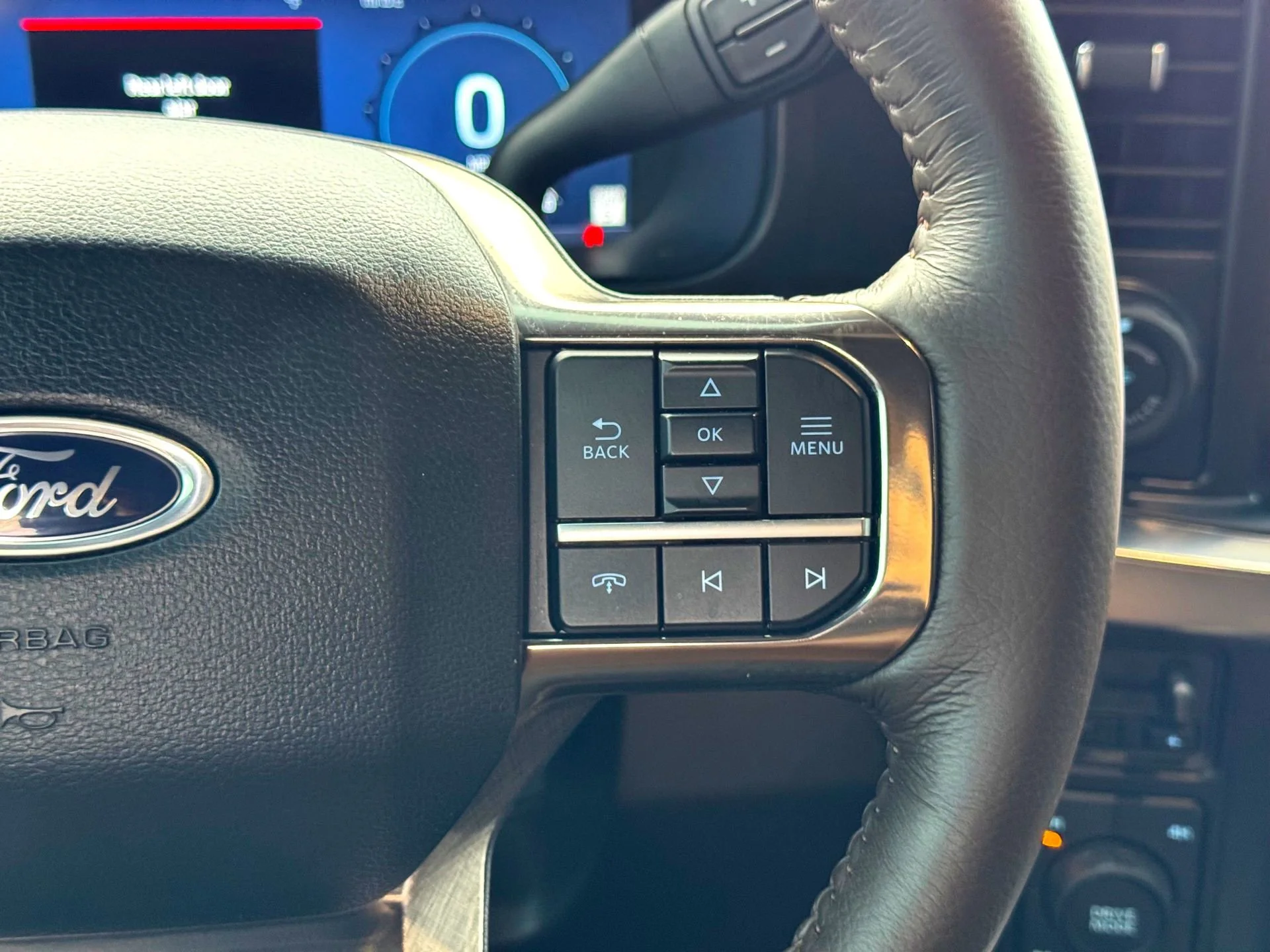 Used 2024  Ford King Ranch image 24