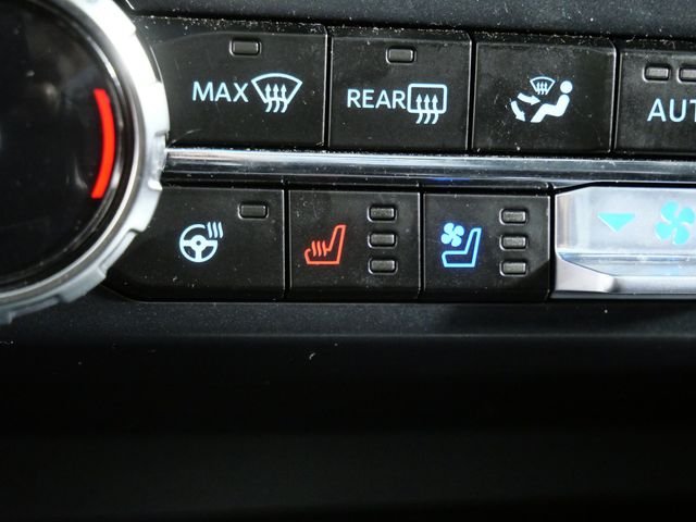Used 2024 White Ford Lariat image 26