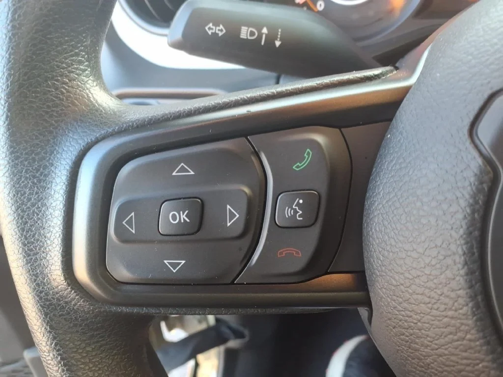 Used 2025 Green Jeep Sport image 20