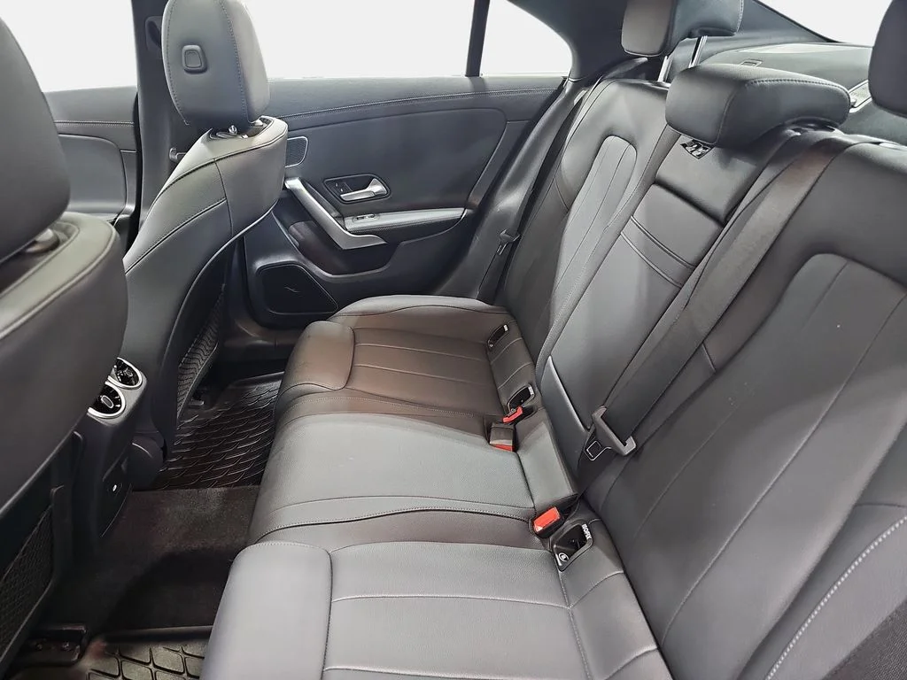 Used 2024  Mercedes-Benz CLA 250 image 13