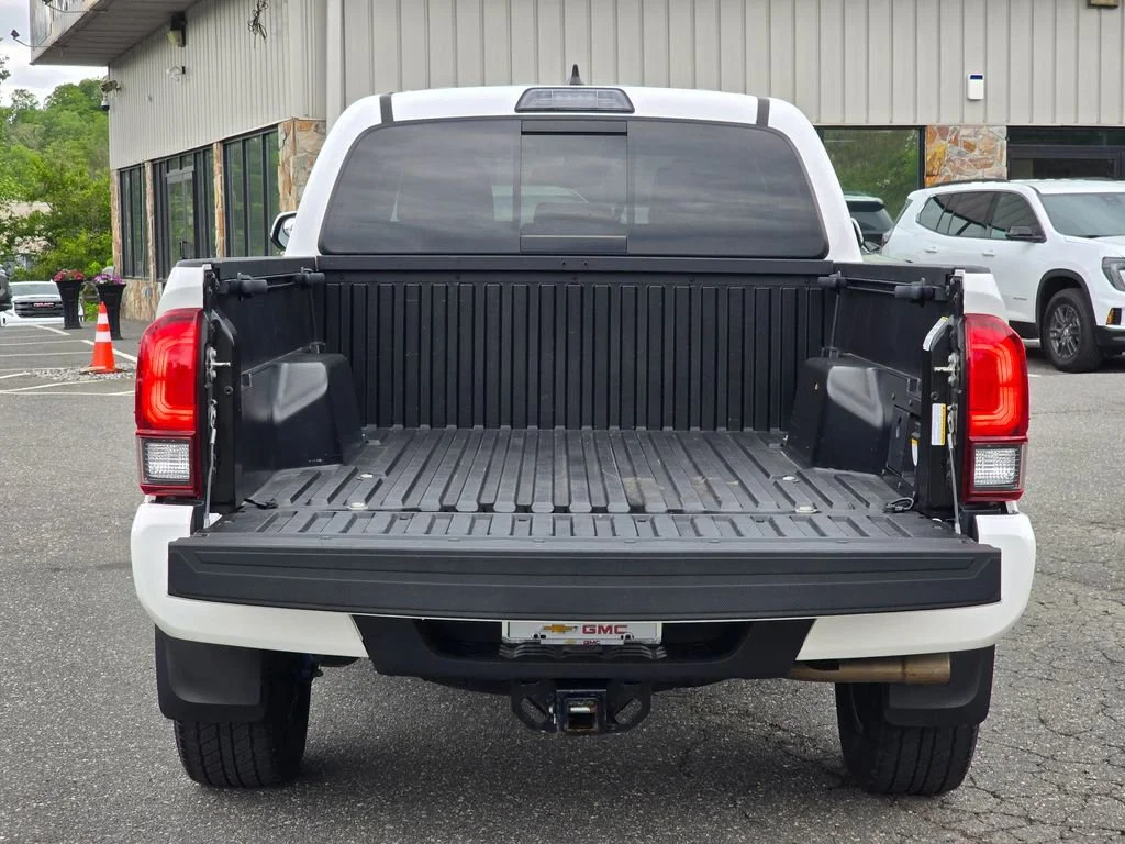 2019 Toyota Tacoma TRD Sport - Photo 11