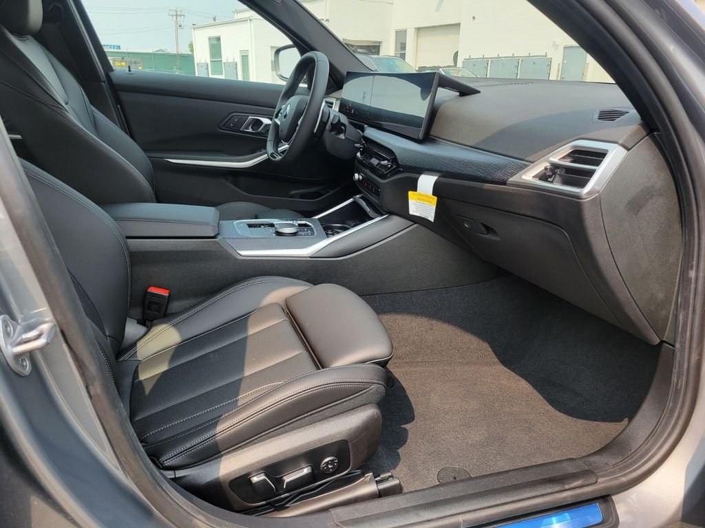 2025 BMW 3 Series 330i - Photo 12