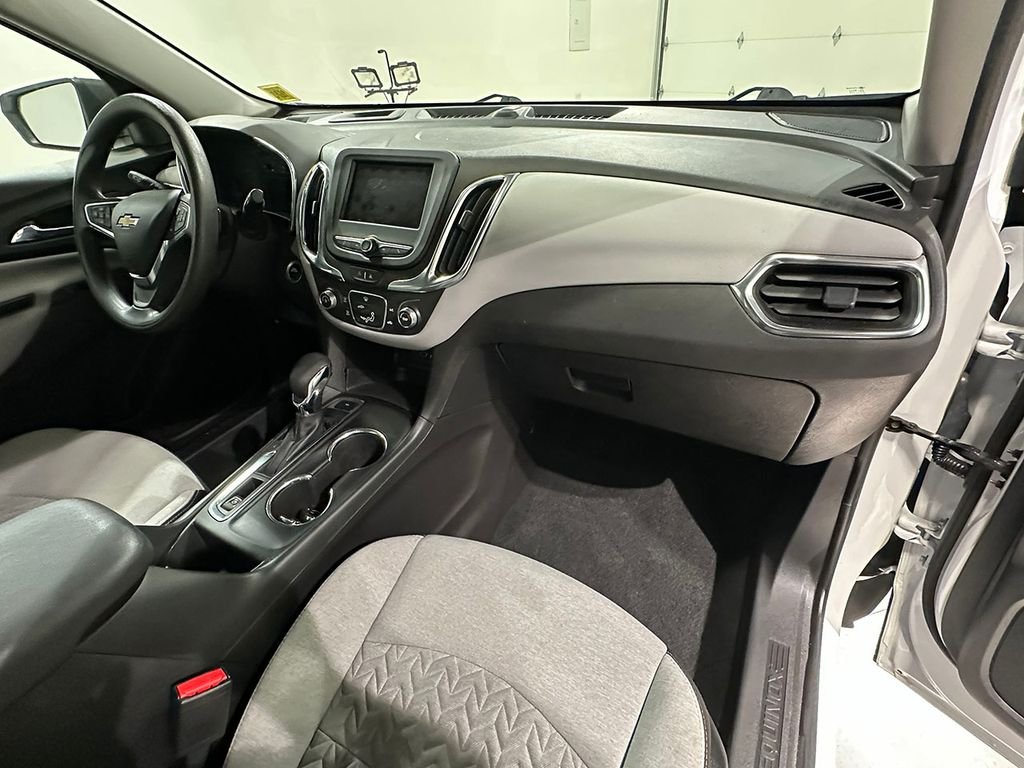 Used 2023 White Chevrolet LS image 27