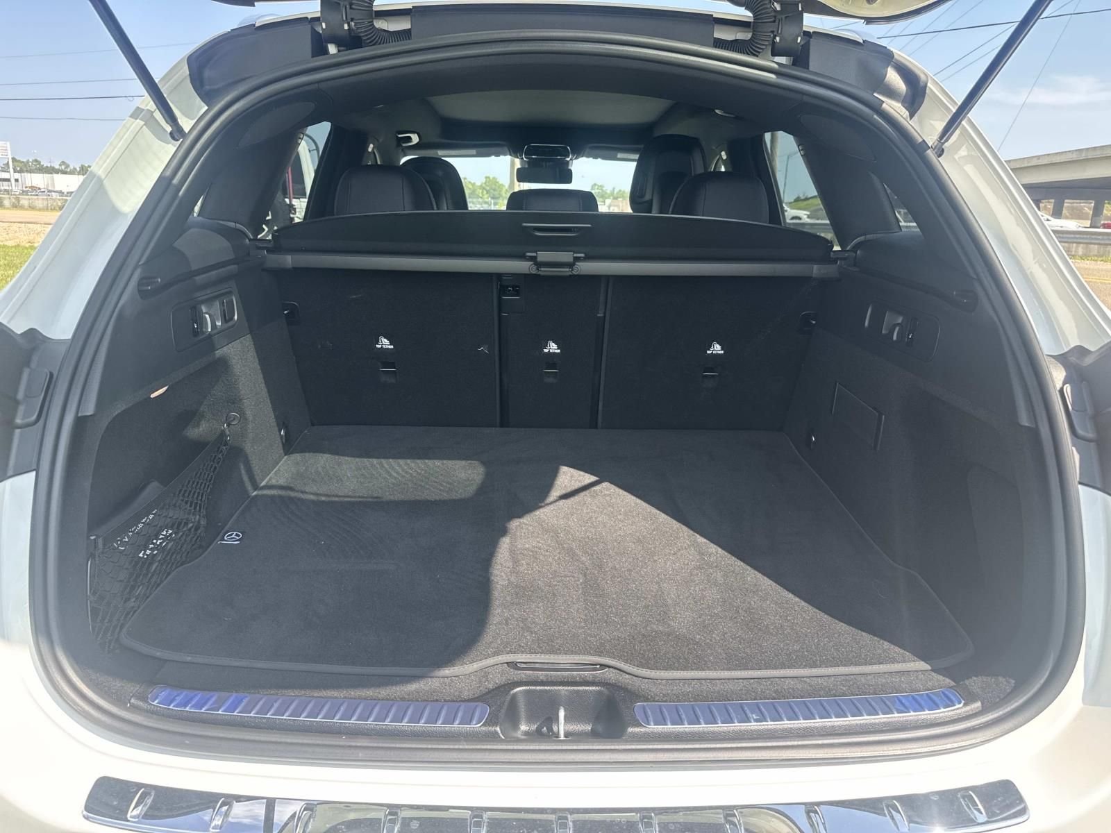 Certified Used 2026 White Mercedes-Benz GLC 300 image 11