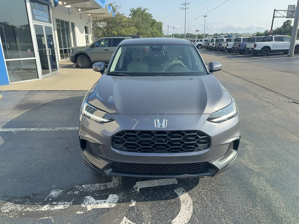 New 2027 Modern Steel Metallic Honda LX image 2