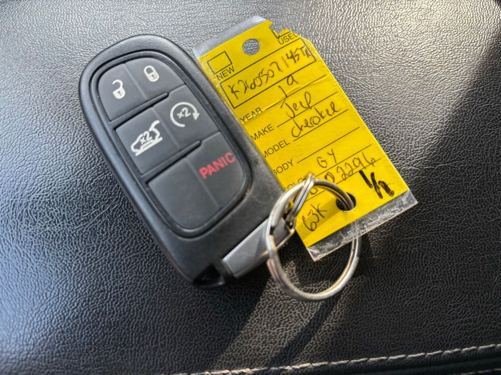 Used 2019 Gray Jeep Limited image 42