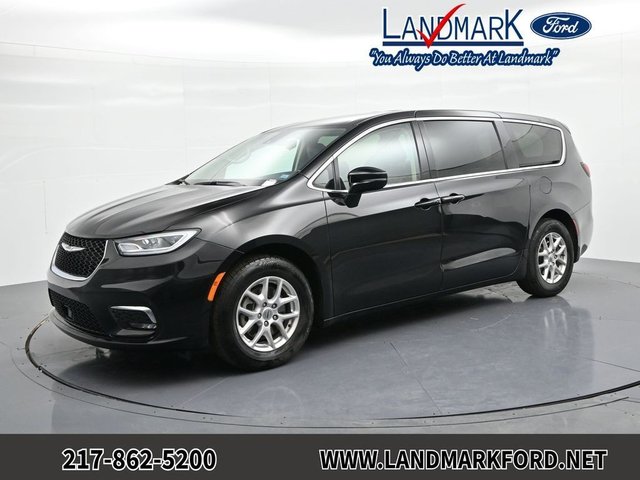 2024 Chrysler Pacifica Touring L FWD