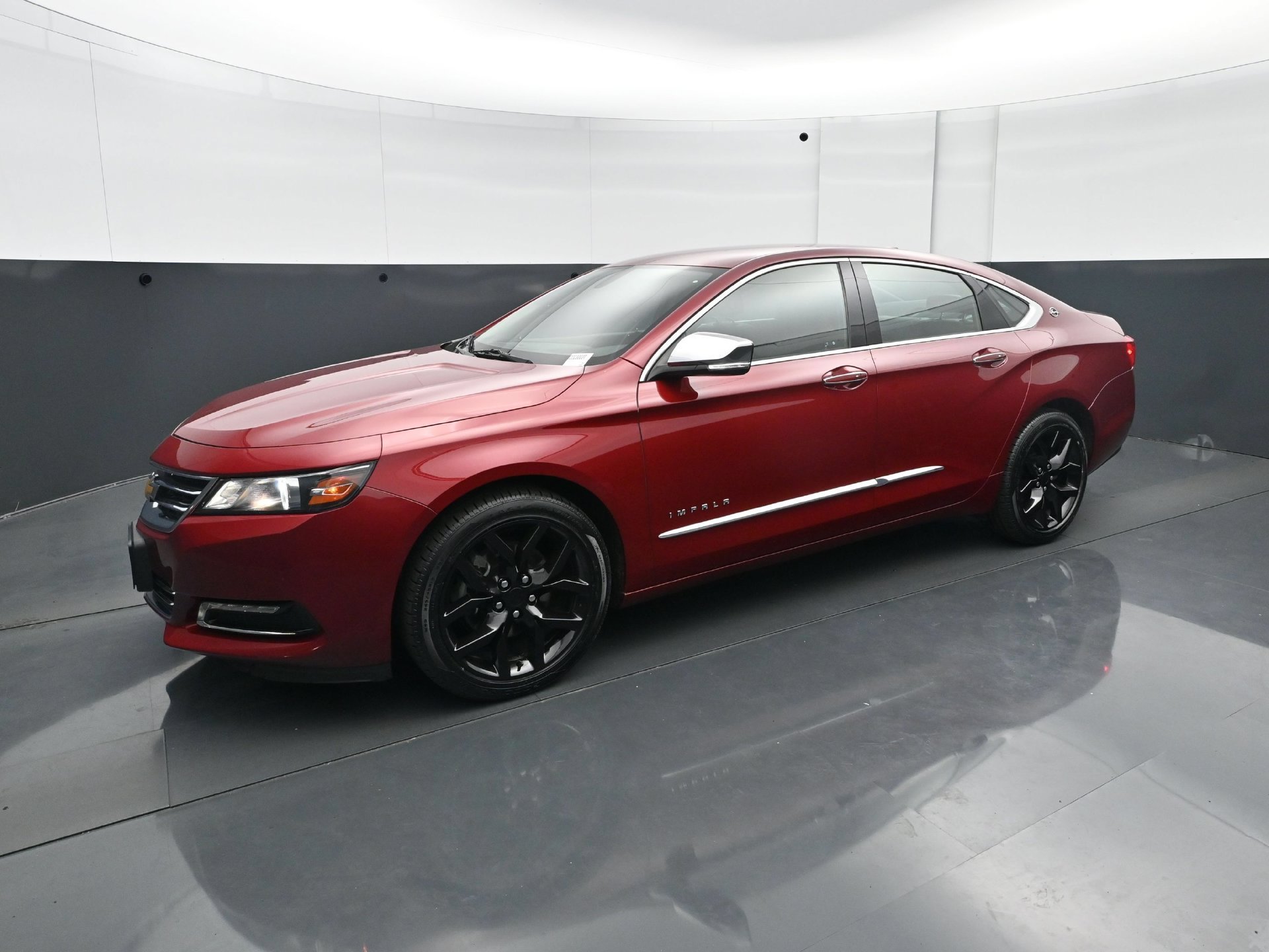 Used 2020 Chevrolet Impala Premier with VIN 2G1105S39L9105549 for sale in White Bear Lake, Minnesota