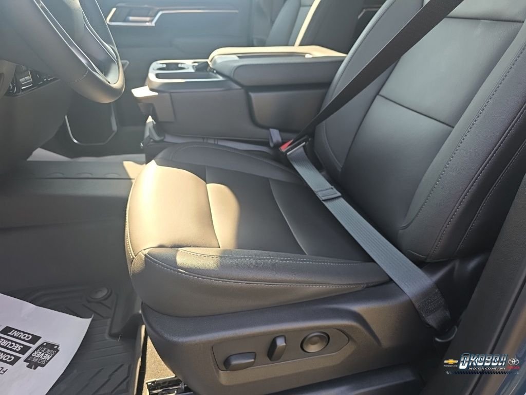 New 2026 Blue Chevrolet LT image 22